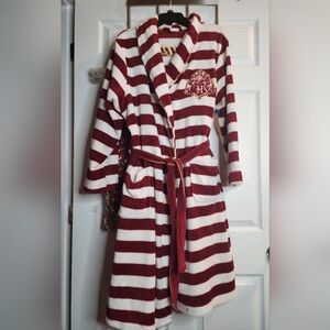👘 Hogwarts Burgundy and White Striped Robe